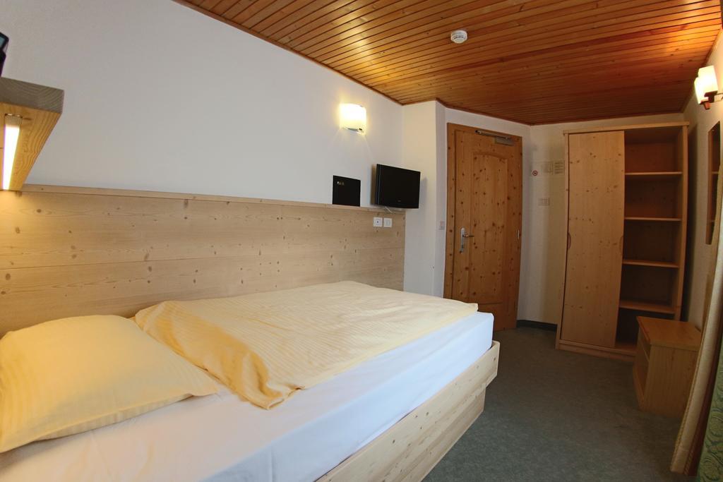 Liz Hotel & Apartments Предаццо Экстерьер фото